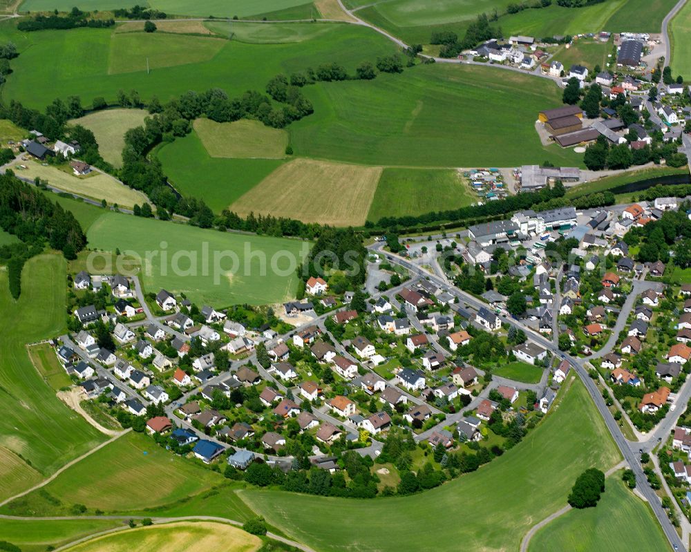 Aerial photograph Unterkotzau - Agricultural land and field boundaries surround the settlement area of the village in Unterkotzau in the state Bavaria, Germany