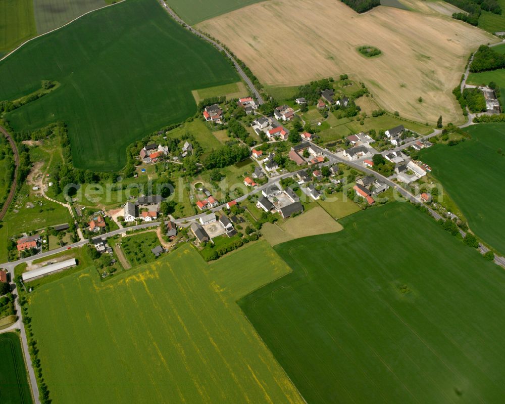 Vogelgesang from above - Agricultural land and field boundaries surround the settlement area of the village in Vogelgesang in the state Thuringia, Germany