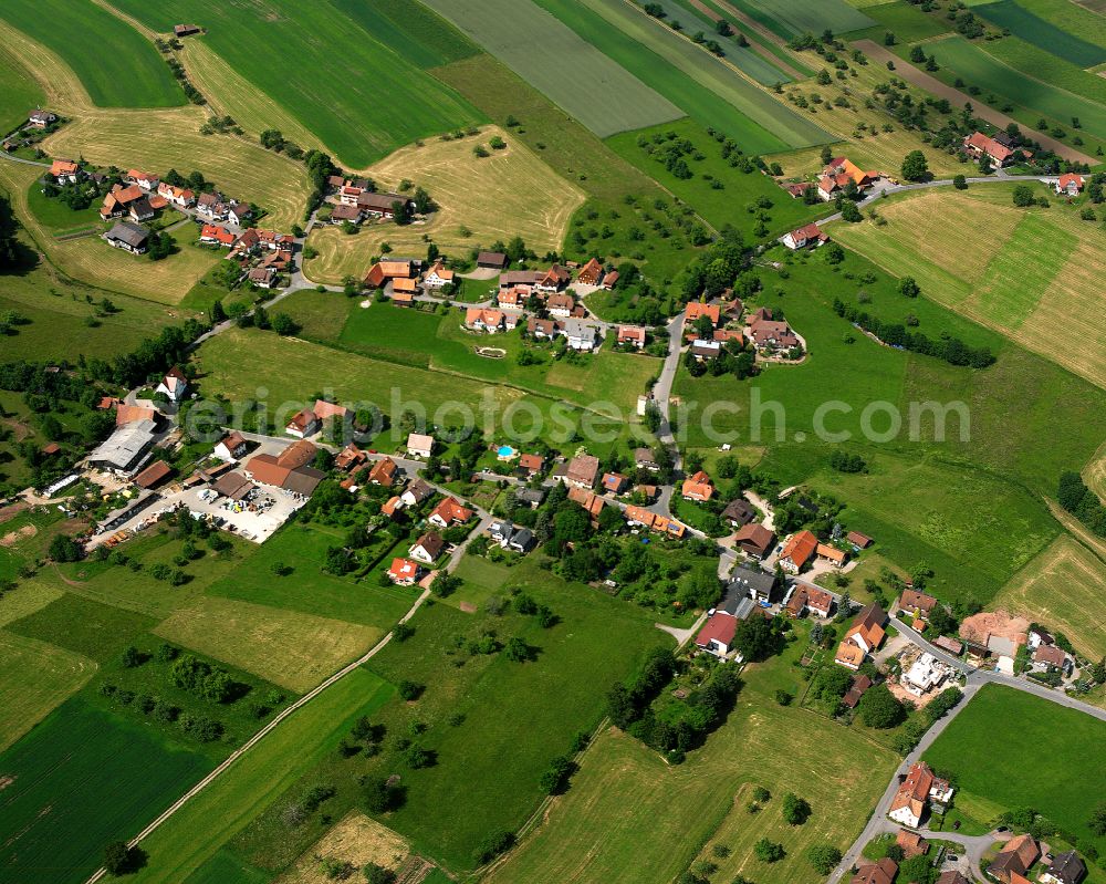 Weltenschwann from the bird's eye view: Agricultural land and field boundaries surround the settlement area of the village in Weltenschwann in the state Baden-Wuerttemberg, Germany