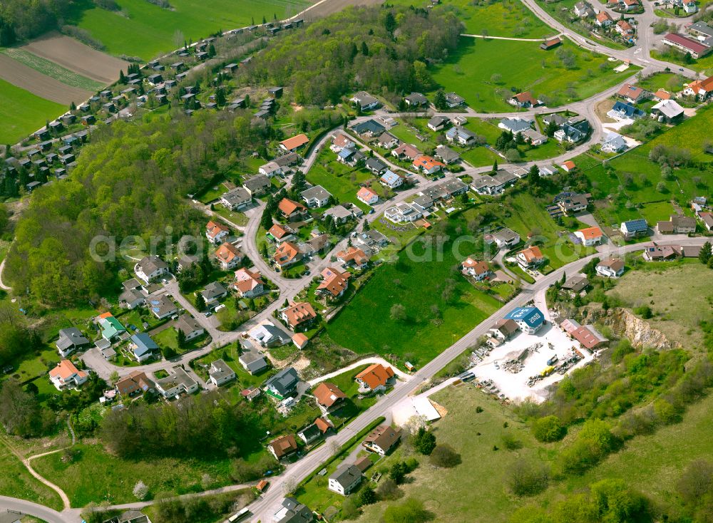 Aerial photograph Westerheim - Agricultural land and field boundaries surround the settlement area of the village in Westerheim in the state Baden-Wuerttemberg, Germany