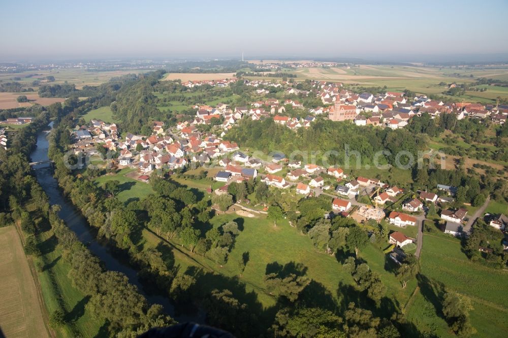 Aerial photograph Herbertingen - Village on the river bank areas of the river Danube in Herbertingen in the state Baden-Wuerttemberg, Germany