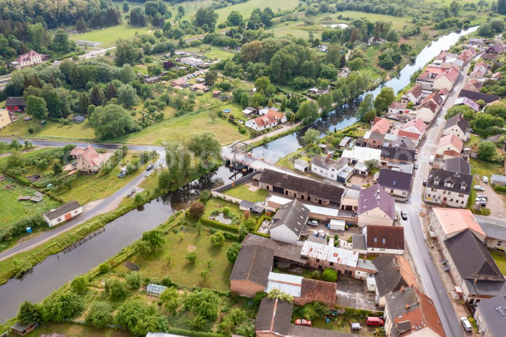 Aerial image Niederfinow - Village center on the river banks of the old Finow on the road L29 in Niederfinow in the state of Brandenburg, Germany