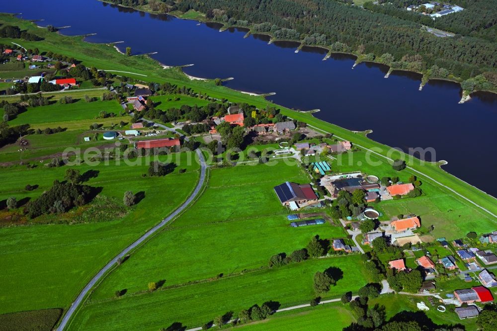 Aerial photograph Barförde - Village on the river bank areas of the River Elbe in Barfoerde in the state Lower Saxony, Germany