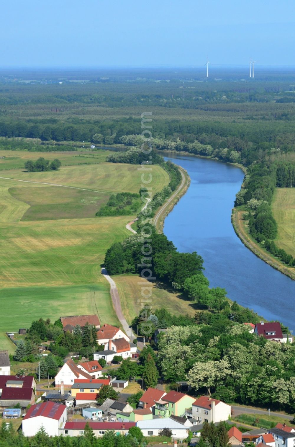 Aerial image Kade - Village on the river bank areas the Elbe-havel-Kanal in Kade in the state Saxony-Anhalt