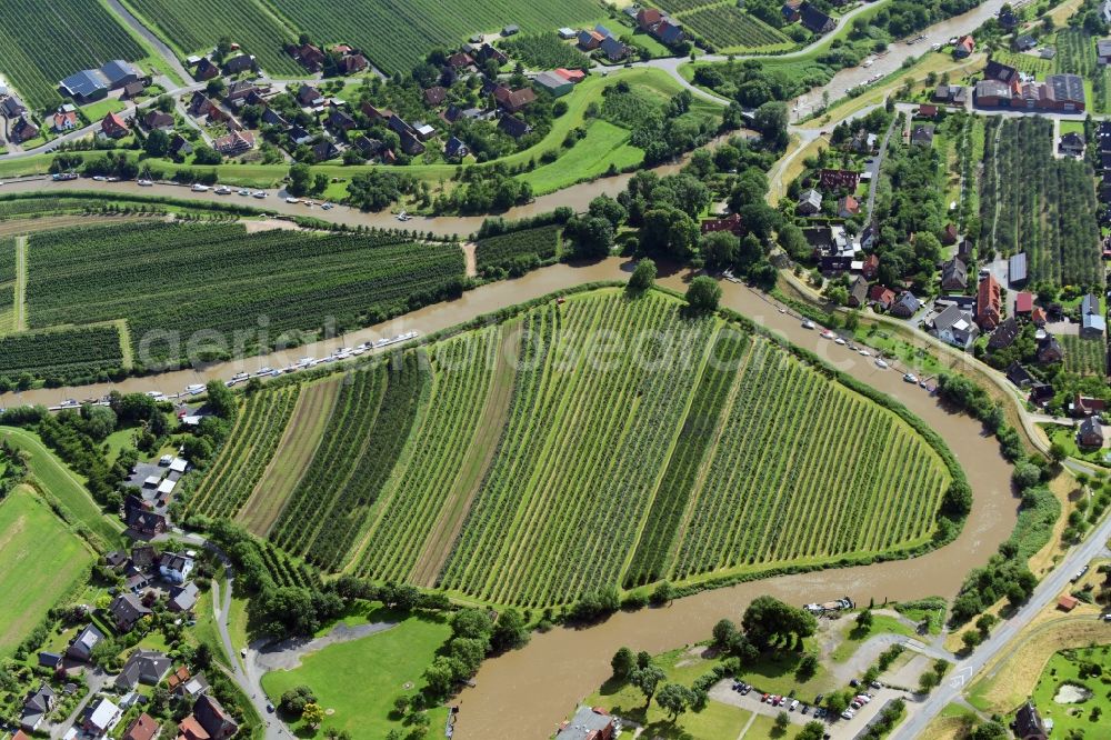 Aerial image Höhen - Village on the river bank areas of Luehe in Hoehen in the state Lower Saxony, Germany