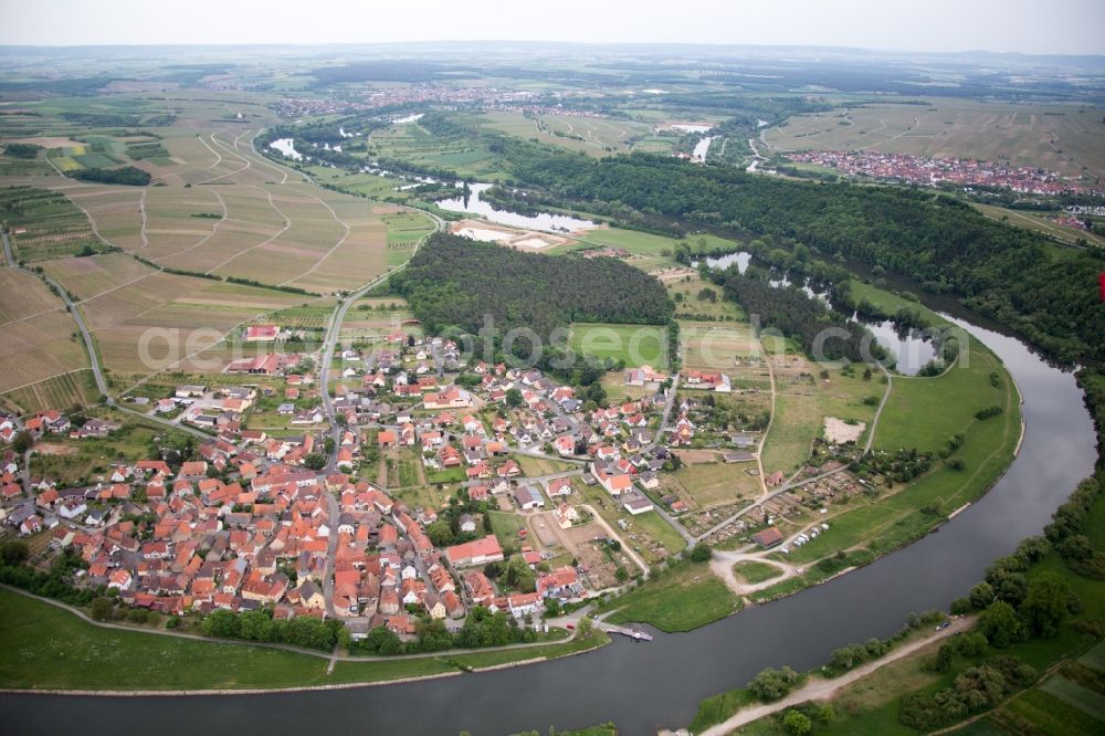 Aerial photograph Volkach - Village on the river bank areas of the loop of the river in Volkach in the state Bavaria, Germany