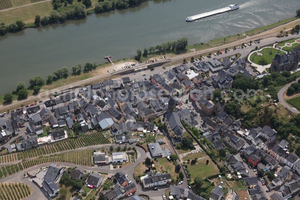 Lieser from above - Village on the river bank areas of the river Mosel in Lieser in the state Rhineland-Palatinate, Germany