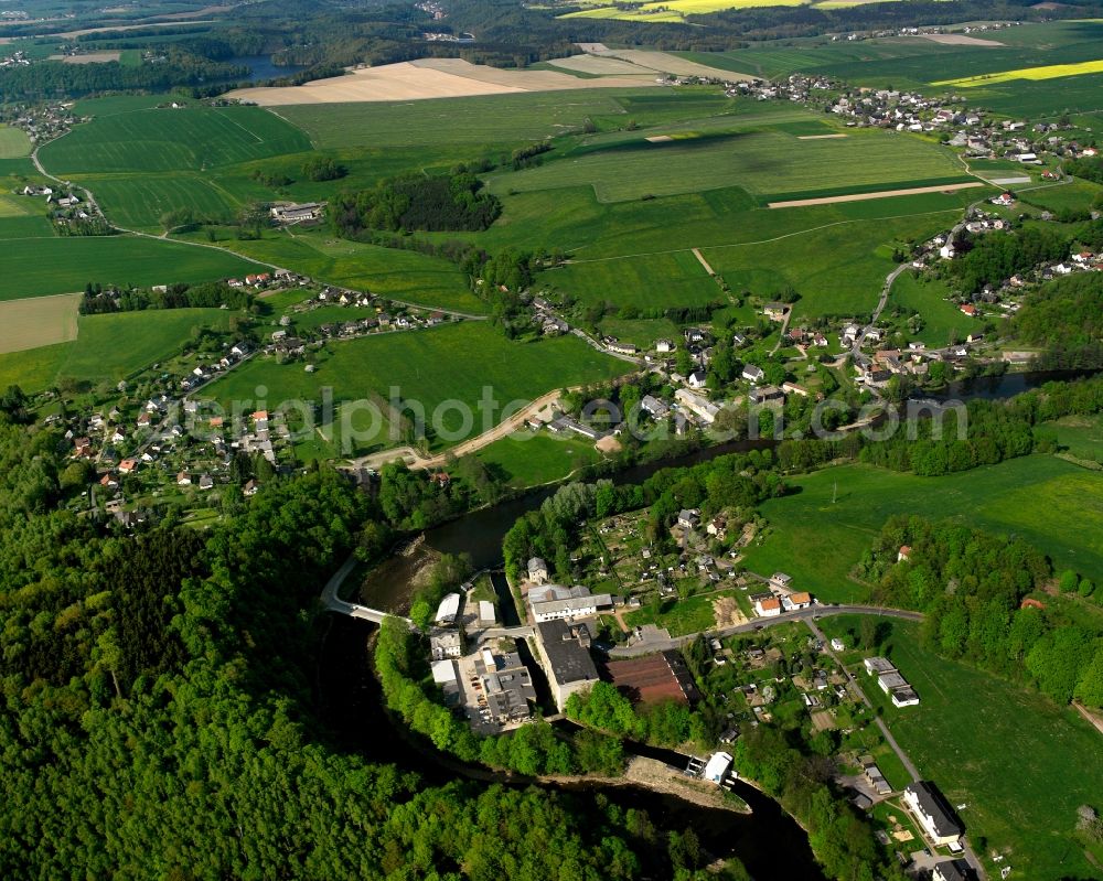 Weißthal from the bird's eye view: Village on the river bank areas of Zschopau in Weissthal in the state Saxony, Germany