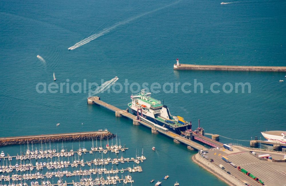 Aerial image Saint-Malo - Village on marine coastal area of Golf Saint Malo in Saint-Lunaire in Brittany, France