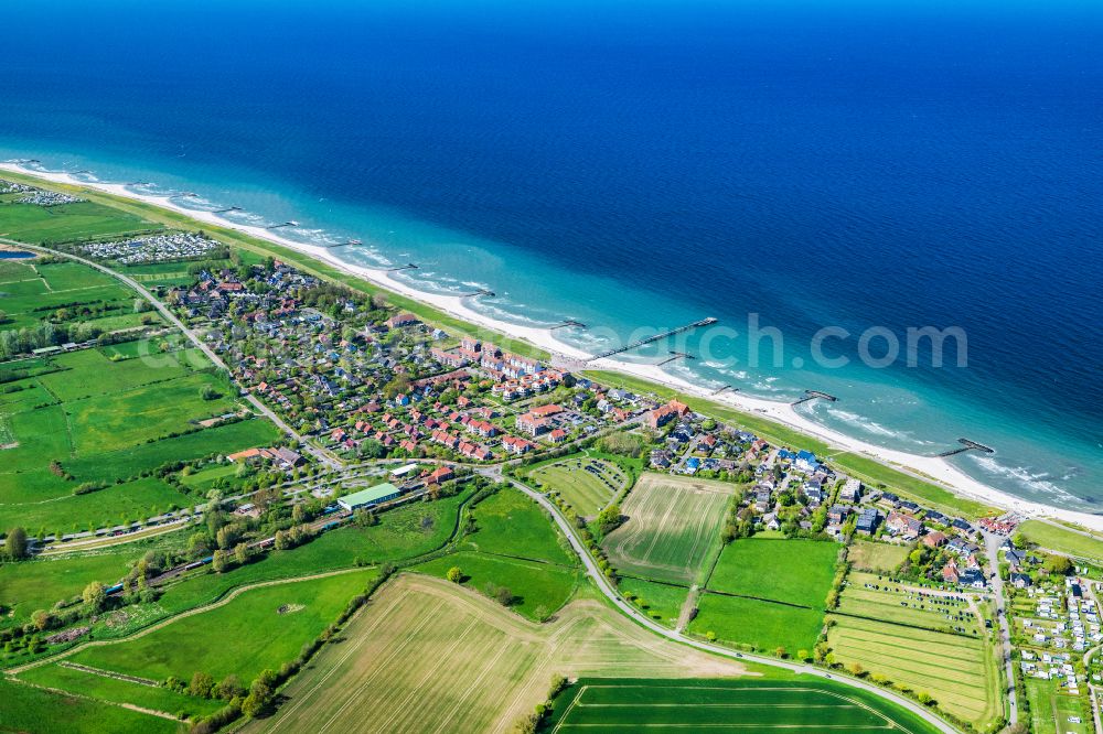 Aerial photograph Schönberger Strand - Village on marine coastal area of Baltic Sea in Schoenberger Strand in the state Schleswig-Holstein