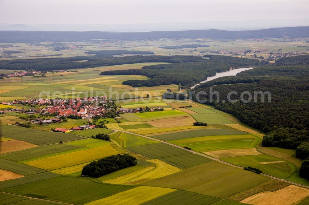 Aerial photograph Üchtelhausen - Village on the lake bank areas of Ellertshaeuser See in the district Ebertshausen in Uechtelhausen in the state Bavaria, Germany