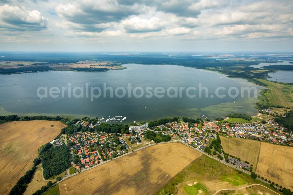 Untergöhren from the bird's eye view: Village on the lake bank areas of Fleesen lake in Untergoehren in the state Mecklenburg - Western Pomerania