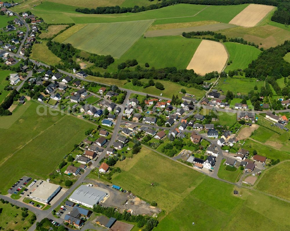 Aerial image Strödt, Sankt Katharinen (Landkreis Neuwied) - Village core in Stroedt, Sankt Katharinen (Landkreis Neuwied) in the state Rhineland-Palatinate