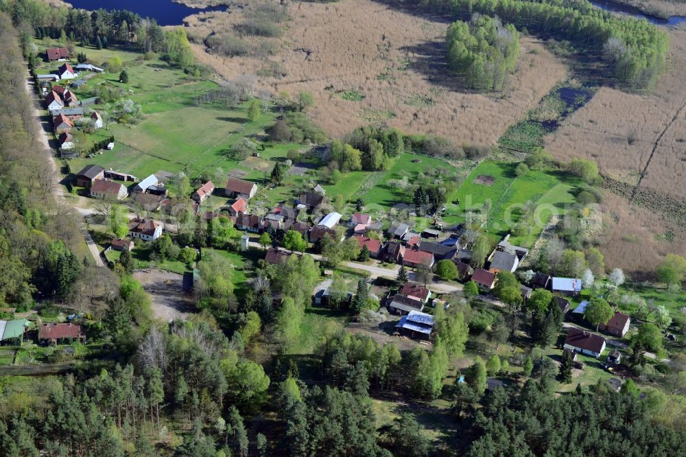 Temmen-Ringenwalde, Poratz from the bird's eye view: Village core in Temmen-Ringenwalde, Poratz in the state Brandenburg