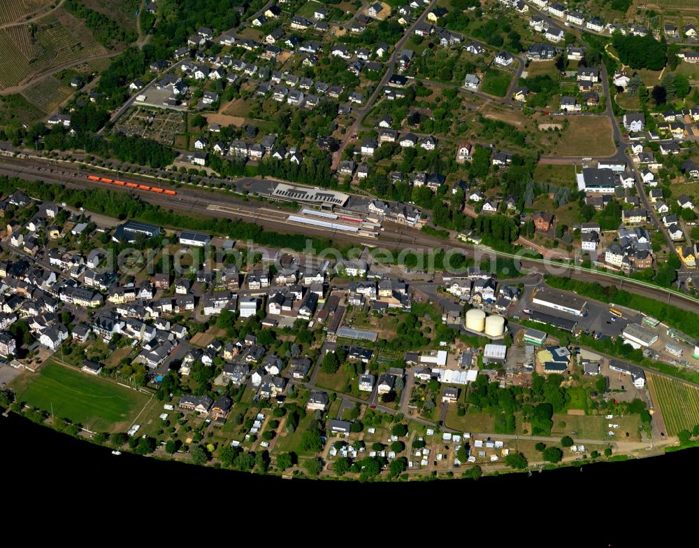 Aerial photograph Bullay - Village core of in Bullay in the state Rhineland-Palatinate