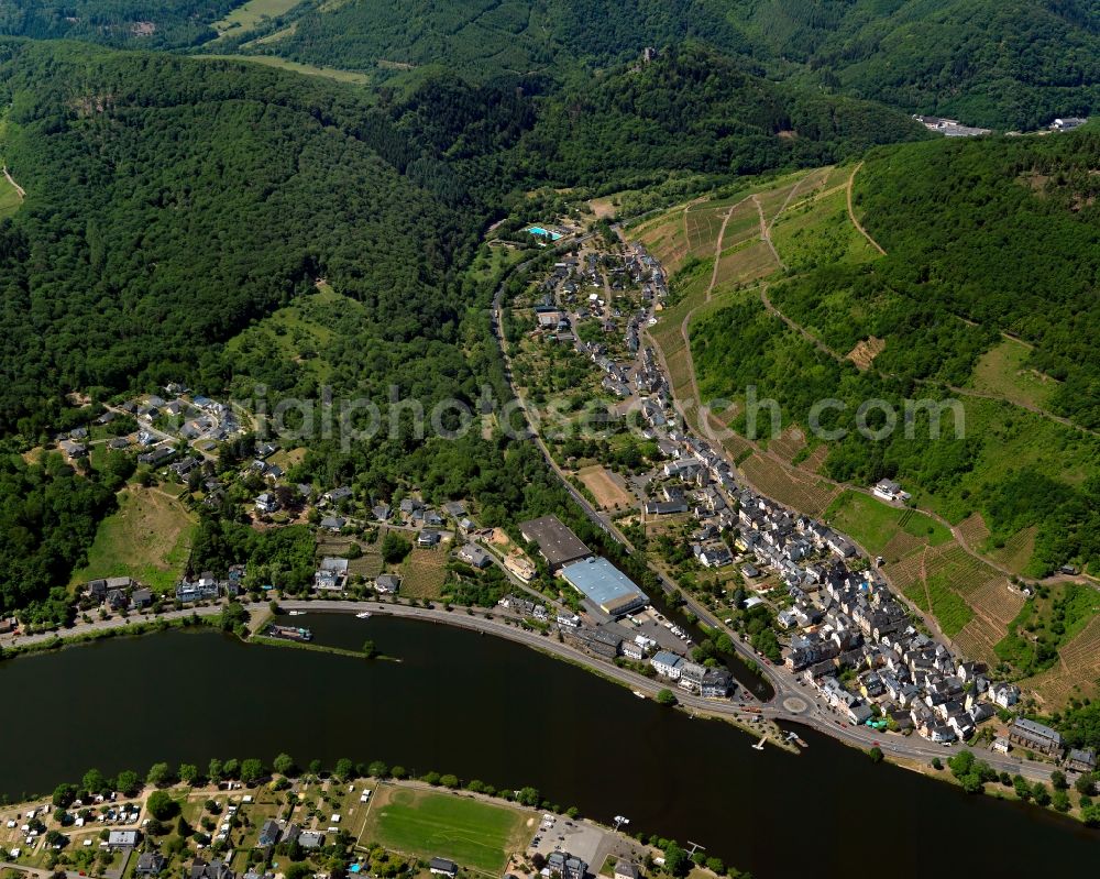 Alf from the bird's eye view: Village core of in Alf in the state Rhineland-Palatinate