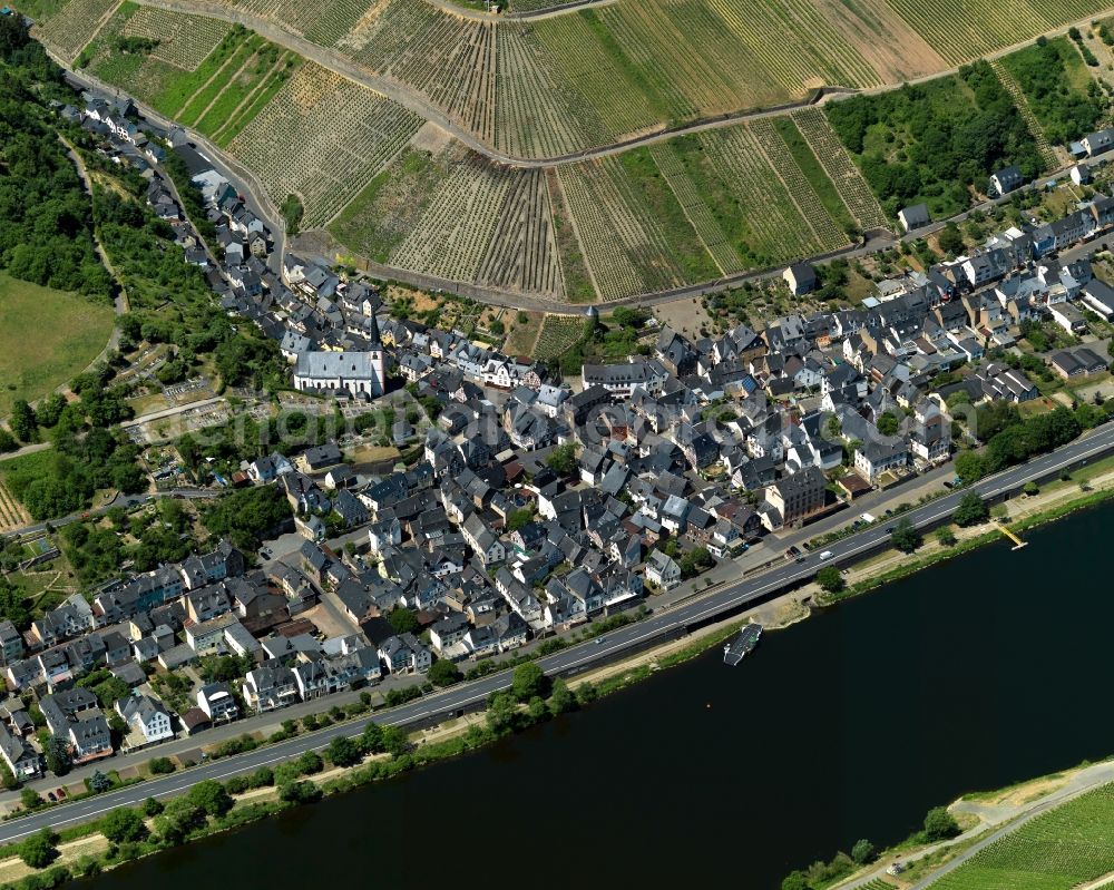 Aerial photograph Briedel - Village core of in Briedel in the state Rhineland-Palatinate