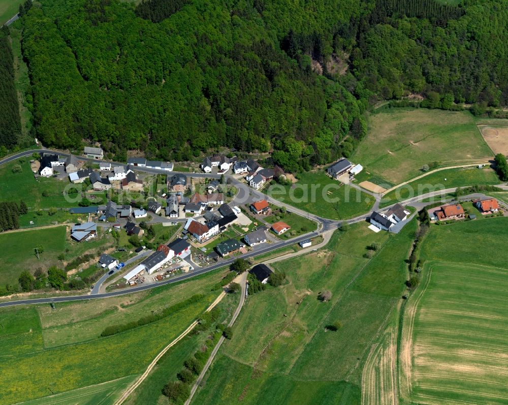 Welschenbach, Oberwelschenbach from the bird's eye view: Village core of in Welschenbach, Oberwelschenbach in the state Rhineland-Palatinate