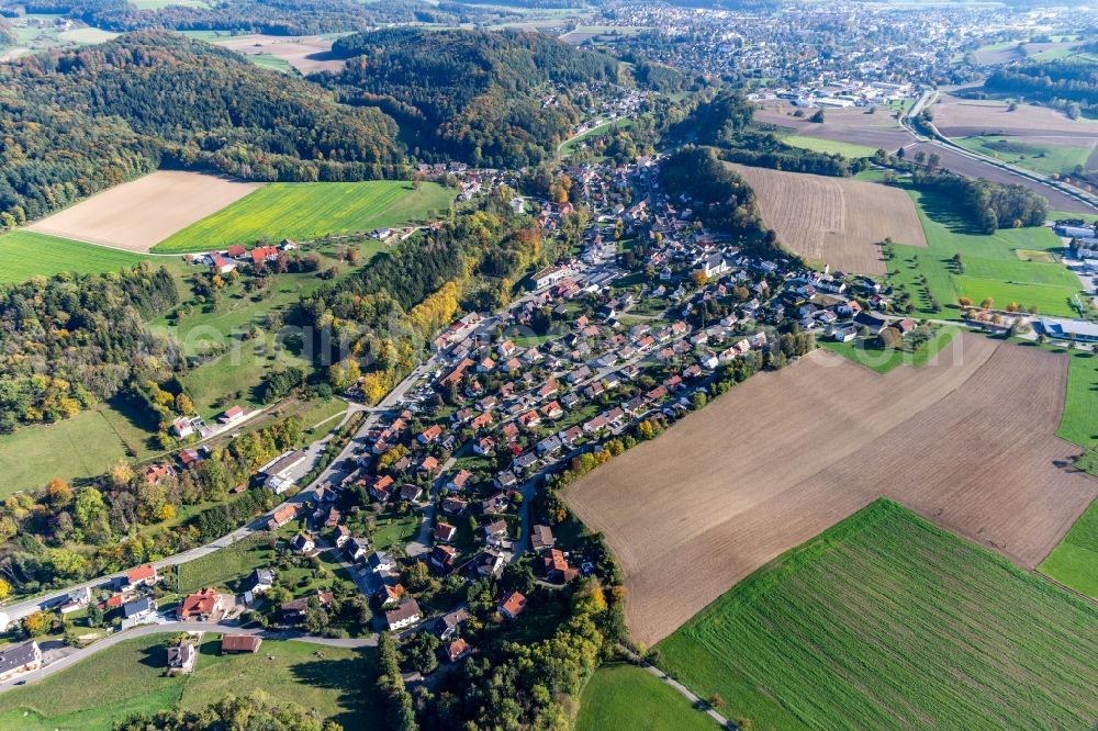 Aerial image Zizenhausen - Agricultural land and field borders surround the settlement area of the village in Zizenhausen in the state Baden-Wurttemberg, Germany