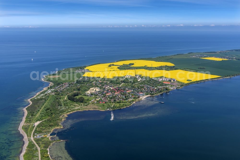 Aerial image Dranske - Dranske on the island of Ruegen in the Baltic Sea in the state Mecklenburg - Western Pomerania