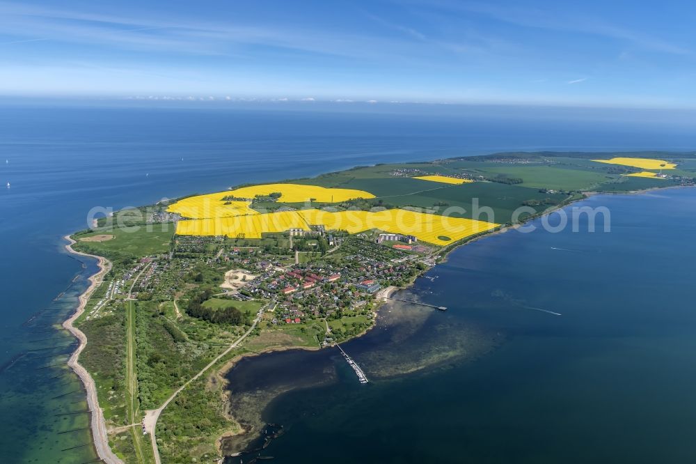 Aerial photograph Dranske - Dranske on the island of Ruegen in the Baltic Sea in the state Mecklenburg - Western Pomerania