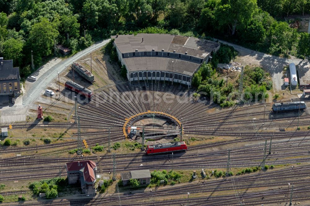 Aerial photograph Bremen - Turntable at the depot of the railway depot at the marshalling yard on the street Maehlandsweg on street Maehlandsweg in the district Ohlenhof in Bremen, Germany