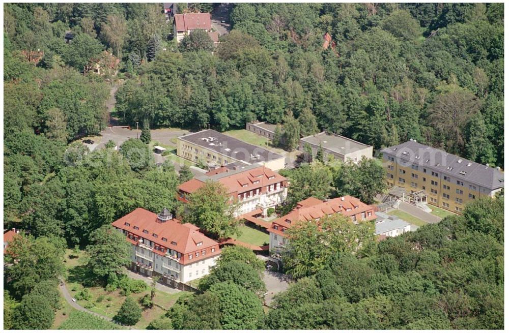 Aerial image Dresden - 15.08.2004, Dresden Blick auf das Klinikum: Weißer Hirsch, das städtische Krankenhaus in Dresden Neustadt. Seit dem 6.6.1945 in Betrieb. Heinrich-Cotta-Straße 12, 01324 Dresden