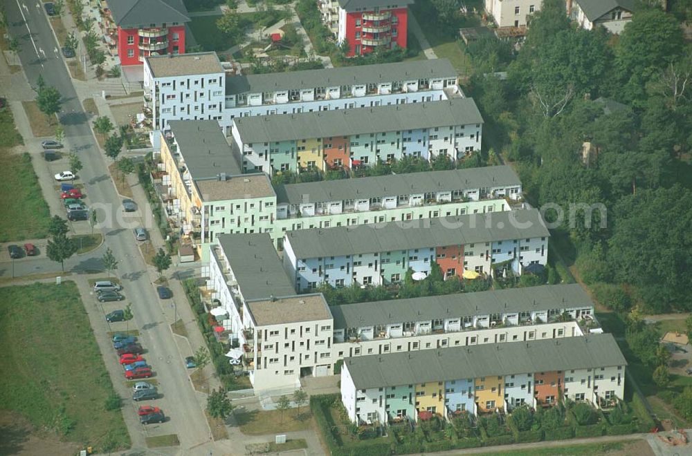 Dresden ( Sachsen ) from above - 11.09.2005: Dresden Erweiterungsbaustelle am Wohnpark der HVB Immobilien AG an der Königsbrücker Landstraße östlich des Flughafens Dresden-Klotsche.