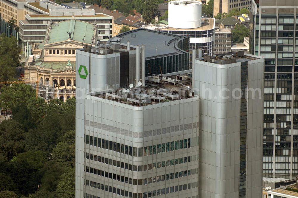 Aerial image Frankfurt am Main - Blick auf das Dresdner-Bank-Hochhaus (auch Silberturm, Silberling, Silver Tower oder Jürgen-Ponto-Hochhaus genannt) im Bahnhofsviertel von Frankfurt am Main, er ist einer der bekanntesten Wolkenkratzer der Mainmetropole. Von 1978 bis 1990 war der 166 Meter hohe Turm das höchste Gebäude Deutschlands. Nach der Übernahme der Dresdner Bank durch die Commerzbank plante die neue Eigentümerin den Turm zu veräußern, da der Platz nicht mehr gebraucht wird.[1] Da ein Verkauf des Gebäudes, das ca. 200 Millionen Euro wert ist, aufgrund der Finanzkrise nicht möglich erschien, wurde das komplette Hochhaus ab Sommer 2009 langfristig an die Deutsche Bahn vermietet.