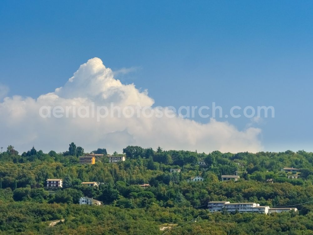 Aerial photograph Torri del Benaco - Villages above Torri del Benaco of San Zeno in Veneto, Italy