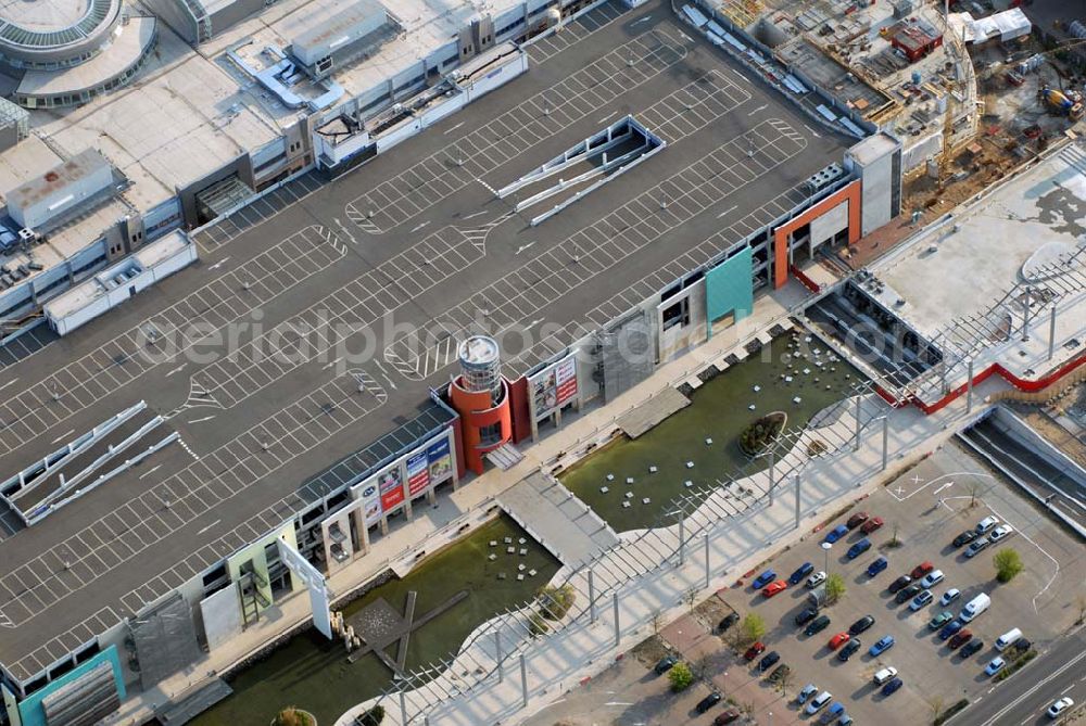 Aerial photograph Günthersdorf / Sachsen-Anhalt - Dritter Bauabschnitt von nova eventis in Leipzig an der A9 am Autobahnanschluß Leipzig-West. Hier entstehen rund 200 Fachgeschäfte auf ca. 76.000 Quadratmeter Fläche. Ein 170 MIO Euro Projekt der ECE Projektmanagement GmbH Hamburg.