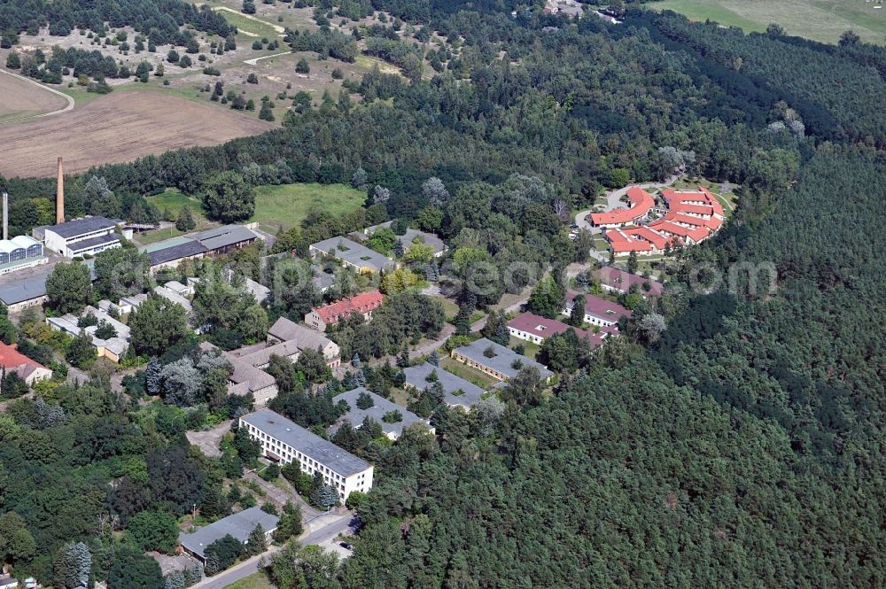 Saalow from the bird's eye view: View of a DRK care center for the elderly and the former nursing home Freundschaft on Horstweg in Saalow in Brandenburg