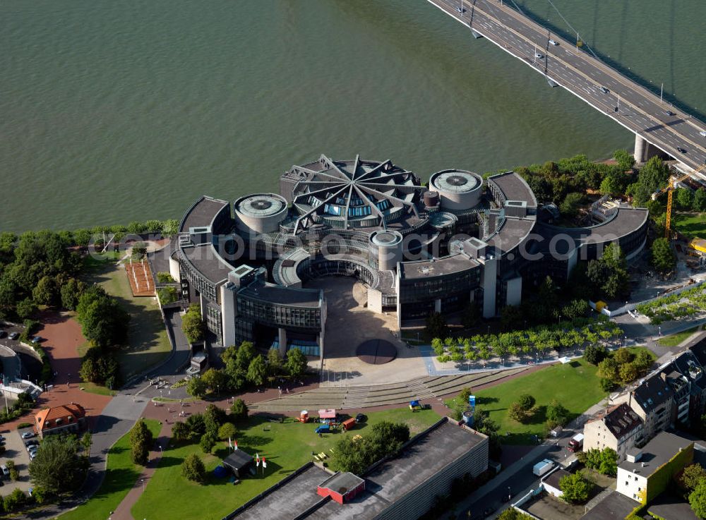 Düsseldorf from the bird's eye view: Duesseldorf Landtag residence of the Land government Northrhine Westphalia