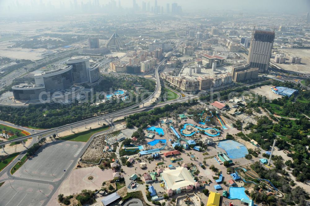 Aerial photograph Dubai - Der Dubai Wonderland Park, ein Vergnügunspark an der Dubai Creekside. The Dubai Wonderland Park, an amusement park at Dubai Creekside.