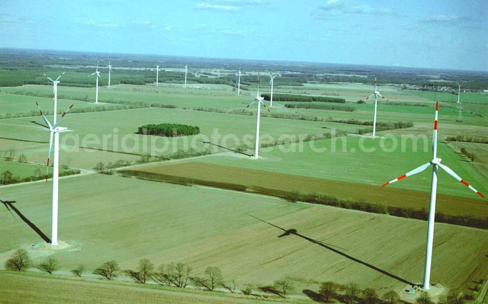 Duben - Brandenburg from the bird's eye view: 31.03.2003 Duben - Brandenburg Windkraftpark Dubener Platte bei Duben in Brandenburg mit 19 Anlagen vom Typ MD 77. REpower Systems AG -Hauptverwaltung- Flughafenstrasse 54 D-22335 Hamburg