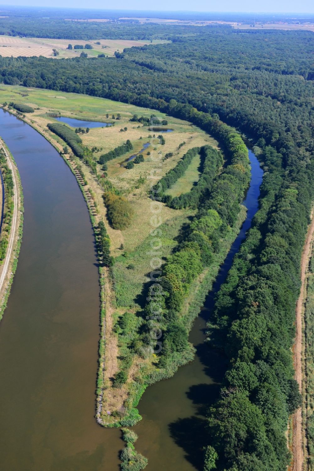 Aerial image Parchau - Avulsion of a maean der and river course of the Elbe-Havel-Canel in Parchau in the state Saxony-Anhalt