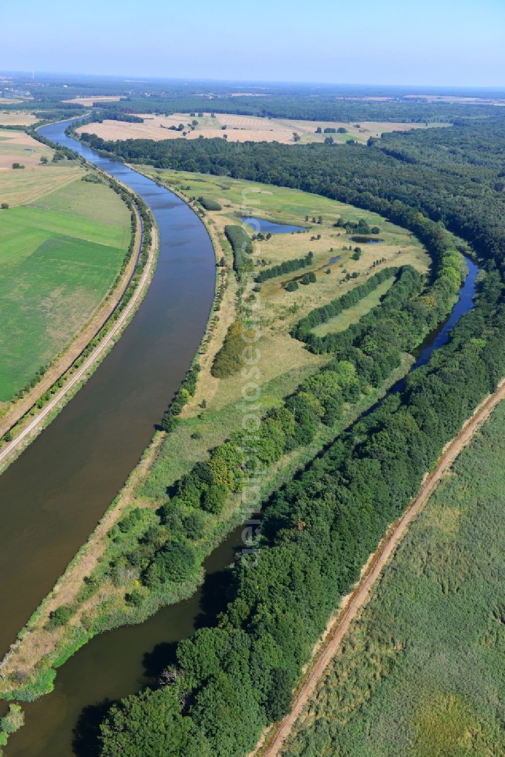 Aerial photograph Parchau - Avulsion of a maean der and river course of the Elbe-Havel-Canel in Parchau in the state Saxony-Anhalt