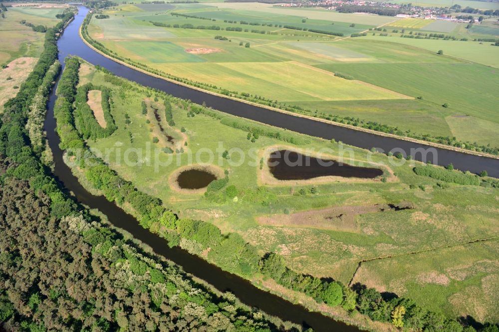 Aerial image Parchau - Avulsion of a maean der and river course of the Elbe-Havel-Canel in Parchau in the state Saxony-Anhalt