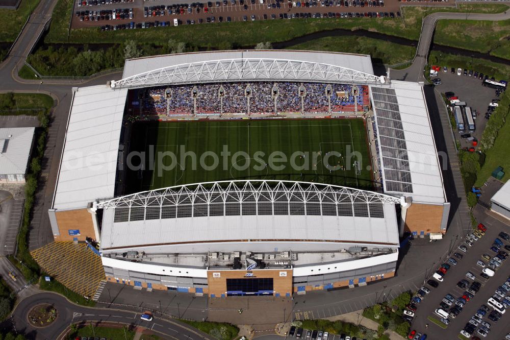 Aerial image Wigan - Blick auf das DW- Stadion ( früher JJB-Stadion / Arena ) des Fußballklubs Wigan Athletic während eines Spiels. View of the DW-Stadium (formerly JJB Stadium) in Wigan during a match. Home ground of Wigan Athletic Football Club.