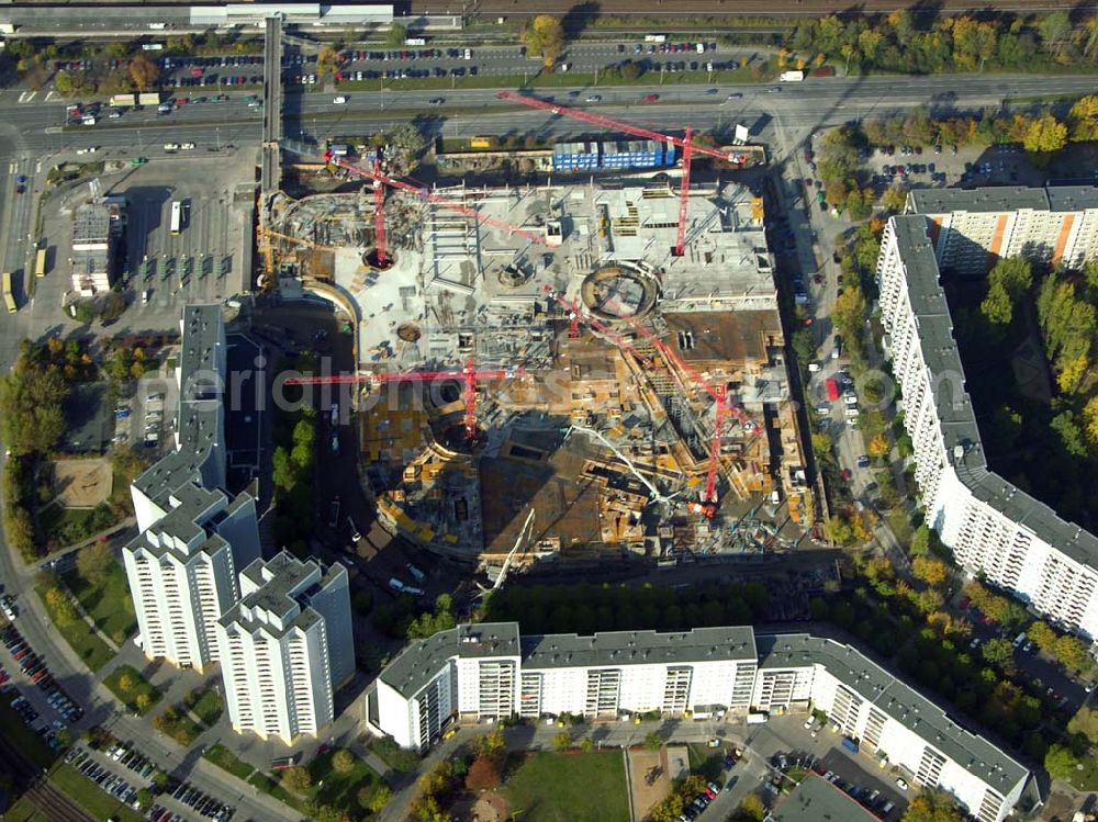 Berlin - Marzahn from above - 20.10.2004 Blick auf den Bau der neuen Eastside Gallery an der Märkischen Allee in Berlin-Marzahn.