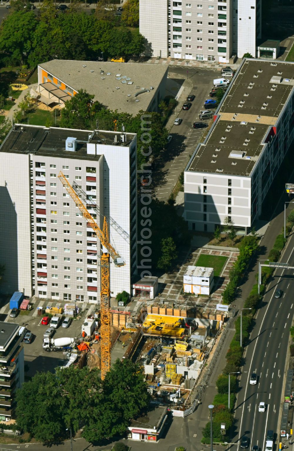 Dresden from the bird's eye view: Construction site for the new residential and commercial Corner house - building Lennestrasse corner on street Grunaer Strasse in the district Seevorstadt-Ost in Dresden in the state Saxony, Germany