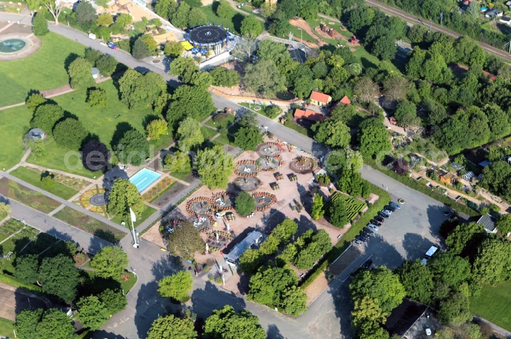 Erfurt from the bird's eye view: The egapark in Bruehlervorstadt in Erfurt in Thuringia is a large garden and amusement park. The colorful blossoming flower beds, lawns and varied landscaped parks invite thousands of garden enthusiasts