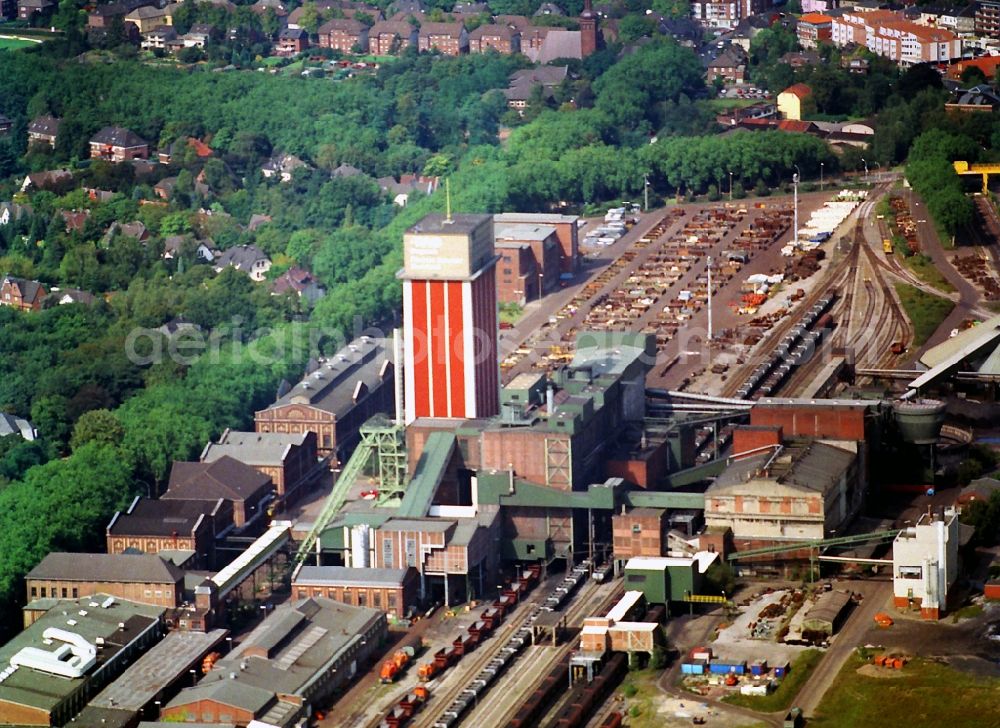 Kamp-Lintfort from the bird's eye view: Kamp-Lintfort 23/07/2012. View of the pits I and II of the bill Frederick Henry, now mine west. This on the RAG-West mine was owned Schachtanllage 1906th The coal mining, coal mining in the West ended 31.12.2012