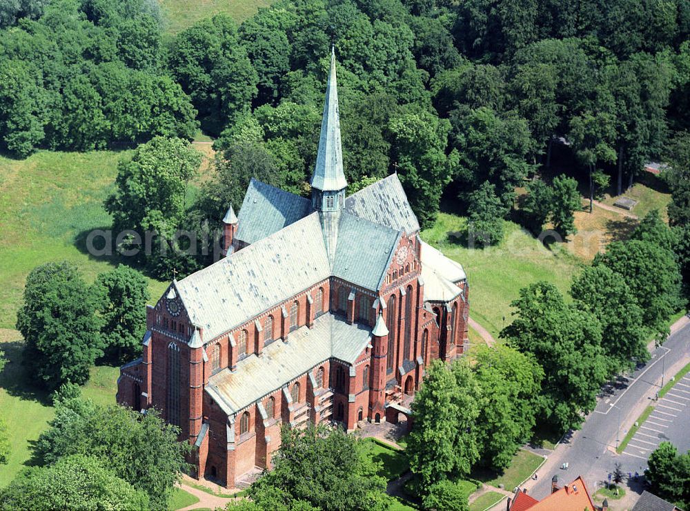 Bad Doberan from above - Blick auf die Klosterkirche in Bad Doberan, sie zählt zu den schönsten Backsteinkirchen in Norddeutschland. View of the monastery church in Bad Doberan, it is one of the most beautiful brick churches in northern Germany.