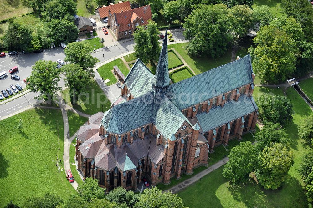 Bad Doberan from above - Blick auf die Klosterkirche in Bad Doberan, sie zählt zu den schönsten Backsteinkirchen in Norddeutschland. View of the monastery church in Bad Doberan, it is one of the most beautiful brick churches in northern Germany.