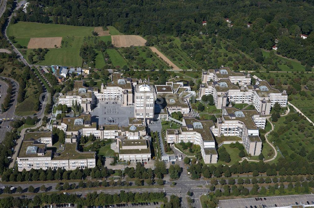 Stuttgart from the bird's eye view: Former corporate headquarters of the Mercedes-Benz AG in Stuttgart, district Moehringen, in the state Baden-Wuerttemberg