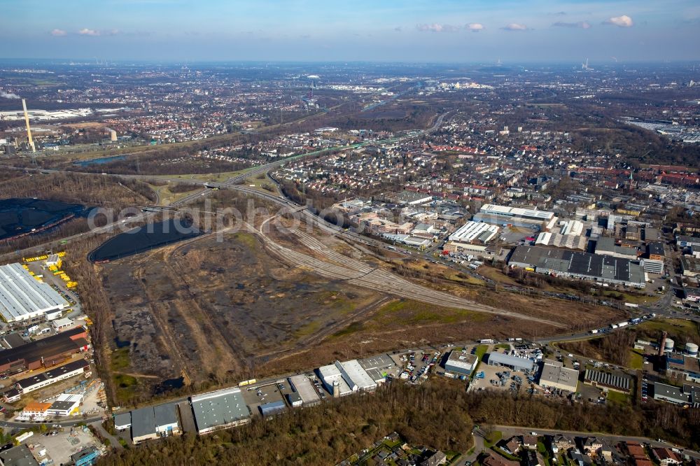 Essen from the bird's eye view: Former coal fallow between the federal highway B224 and the motorway A42 in Essen in North Rhine-Westphalia