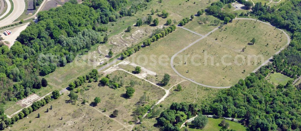 Berlin Karlshorst from above - Ehemalige Militärfläche / Kaserne der sowjetischen Roten Armee an der Treskowallee in Karlshorst. Die Flächen wurden zur Wiedereingliederung in den Volkspark Wuhlheide renaturiert.