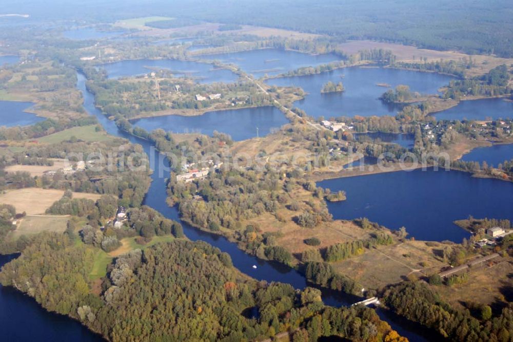 Mildenberg bei Zehdenick from above - Blick auf die alten Tonstiche am Hafen des Ziegeleiparks Mildenberg - heutige Industrie-Kultur-Stätte für Besucher. Gesellschaft für Museum und Touristik Mildenberg mbH - Ziegelei 10, 16792 Zehdenick - Tel.: (033 07) 310 410 - Fax: (033 07) 310 411 - info@ziegeleipark.de