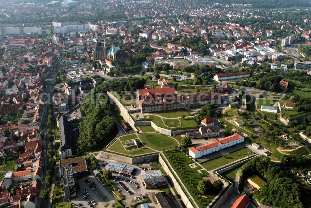 Aerial image Erfurt - On the site of the former citadel Petersberg in the Old Town of Erfurt in Thuringia today have several institutions such as the branch of the authority of the Federal Commissioner for the Stasi documents or the Thuringian State Office for Monument Conservation her seat. Near the Citadel, are at the center of the old town of Erfurt the Erfurt Cathedral and St. Severus on Cathedral Hill